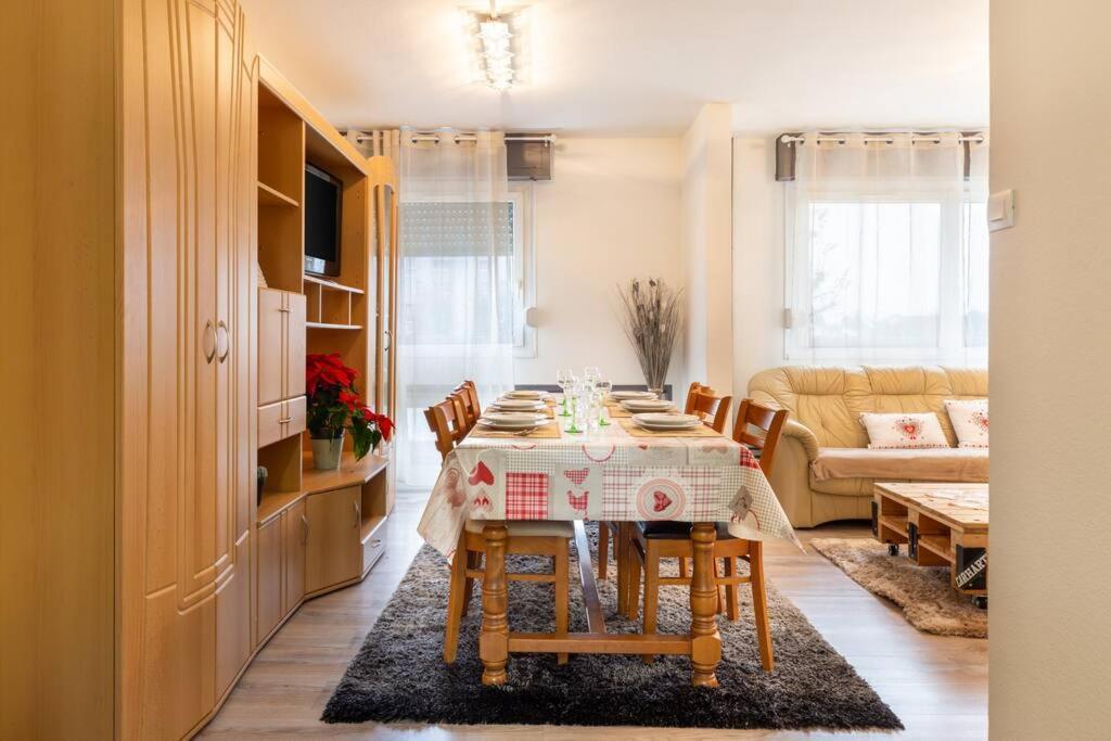 Illzach Superbe Appartement Spacieux Avec Parking Gratuit מראה חיצוני תמונה