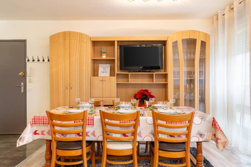 Illzach Superbe Appartement Spacieux Avec Parking Gratuit מראה חיצוני תמונה