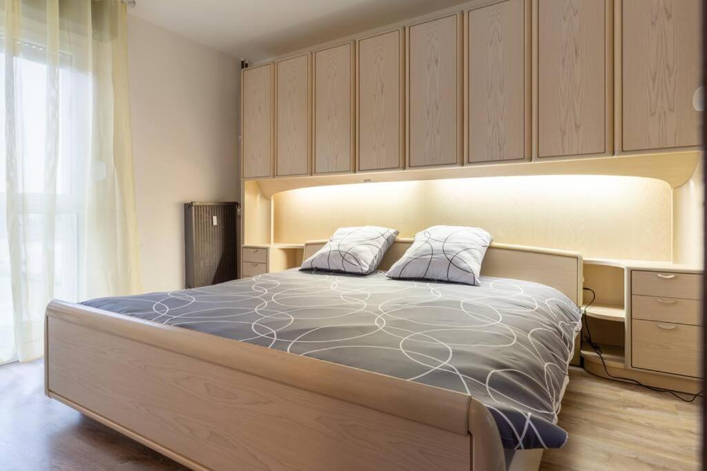 Illzach Superbe Appartement Spacieux Avec Parking Gratuit מראה חיצוני תמונה